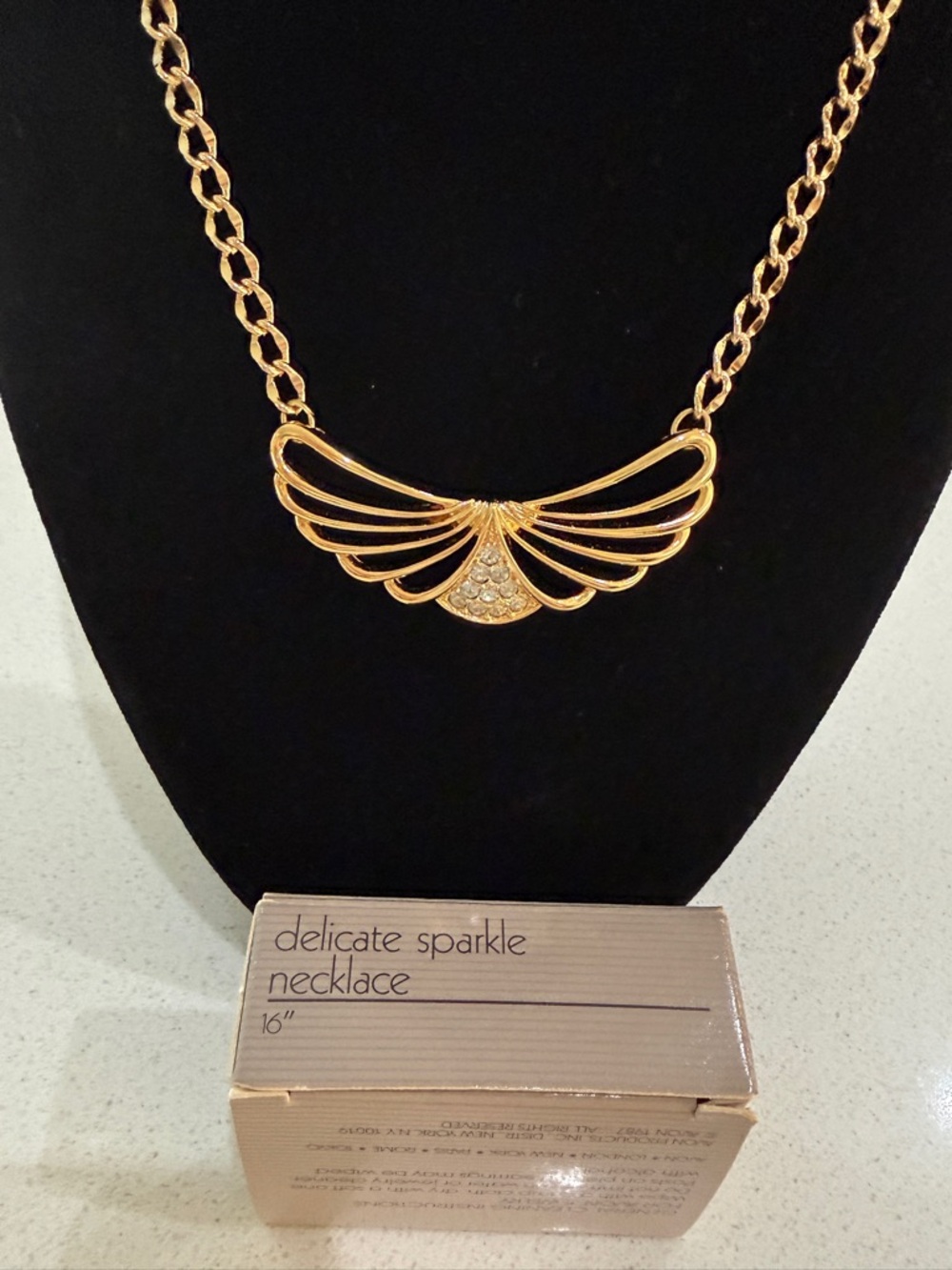 Avon Gold-Tone Winged Pendant Necklace and Earrings Set - Picture 7 of 10